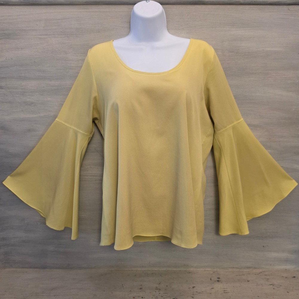 Va Va by Joy‎ Han Chartreuse Green Scoop Neck Bell Sleeve Blouse Size Large GC